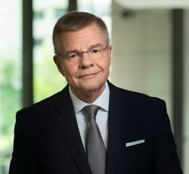 Maciej Trybuchowski - KDPW